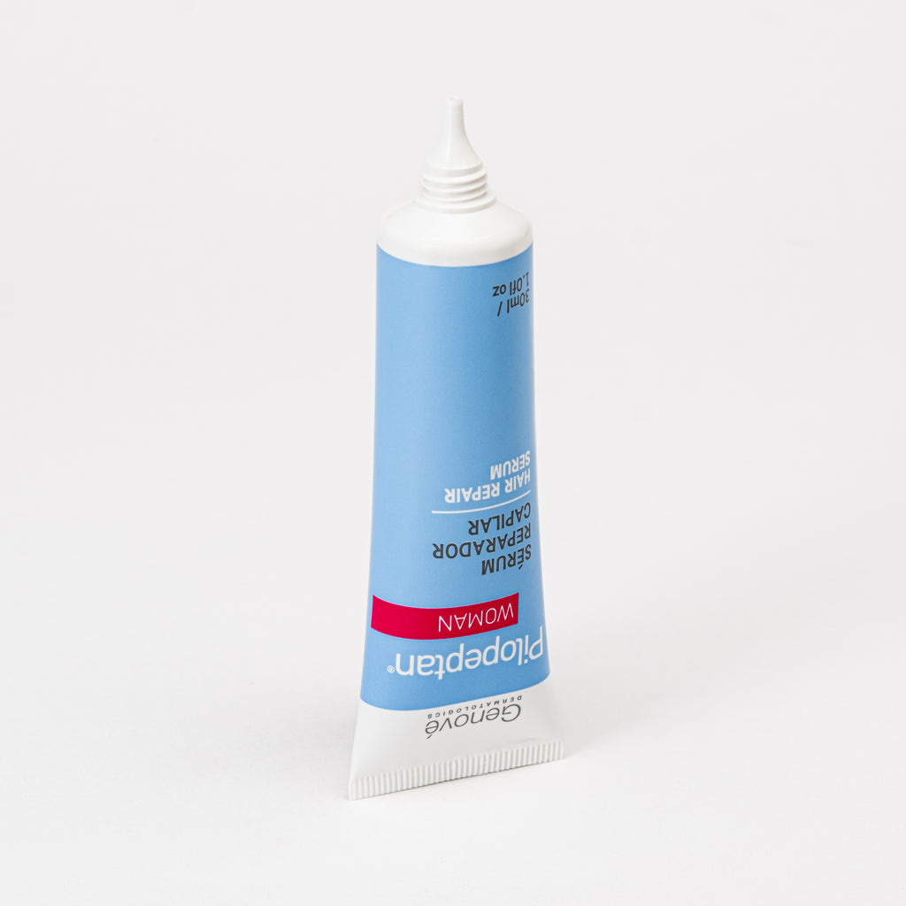 Woman Hair Repair Serum