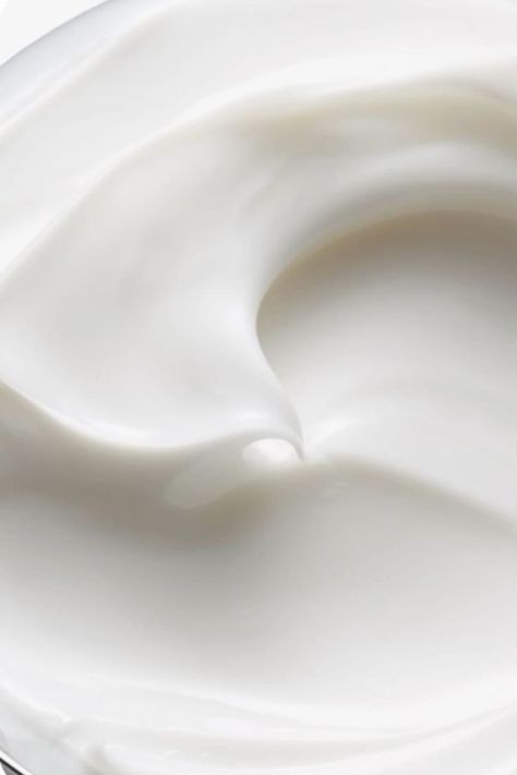 Anti-Aging Moisturizing Cream Retinol+ Vitamin C +H.Acid