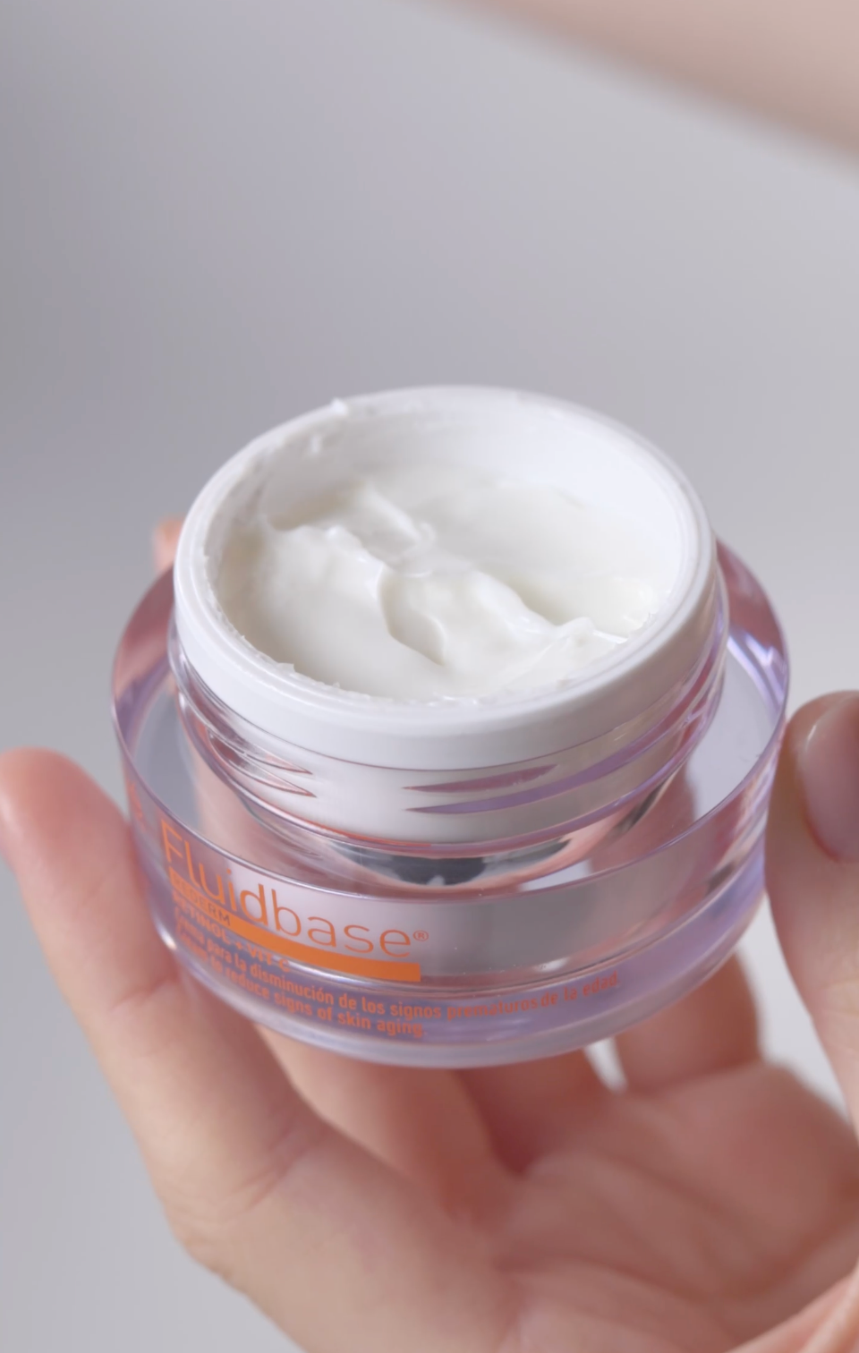 Anti-Aging Moisturizing Cream Retinol+ Vitamin C +H.Acid